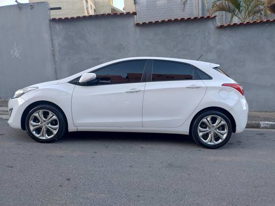 HYUNDAI I30 1.8 MPI 16V GASOLINA 4P AUTOMATICO HYUNDAI I30 1.8 MPI 16V GASOLINA 4P AUTOMATICO